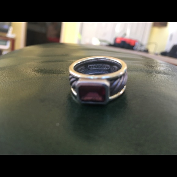 David Yurman garnet silver and gold ring. - Picture 2 of 4